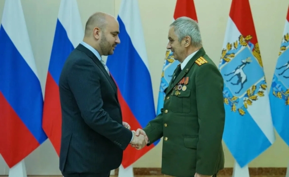 В Самаре губернатор Федорищев вручил государственные награды жителям региона В Самаре губернатор Федорищев вручил государственные награды жителям региона